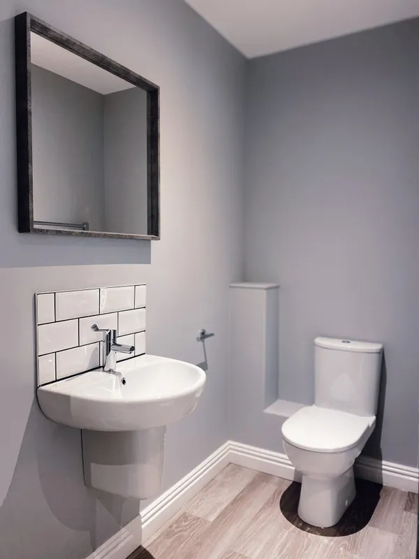 Flat F, 25 Lister Gate - Luxury 3 Bed City Centre Apartment - Thumbnail 13